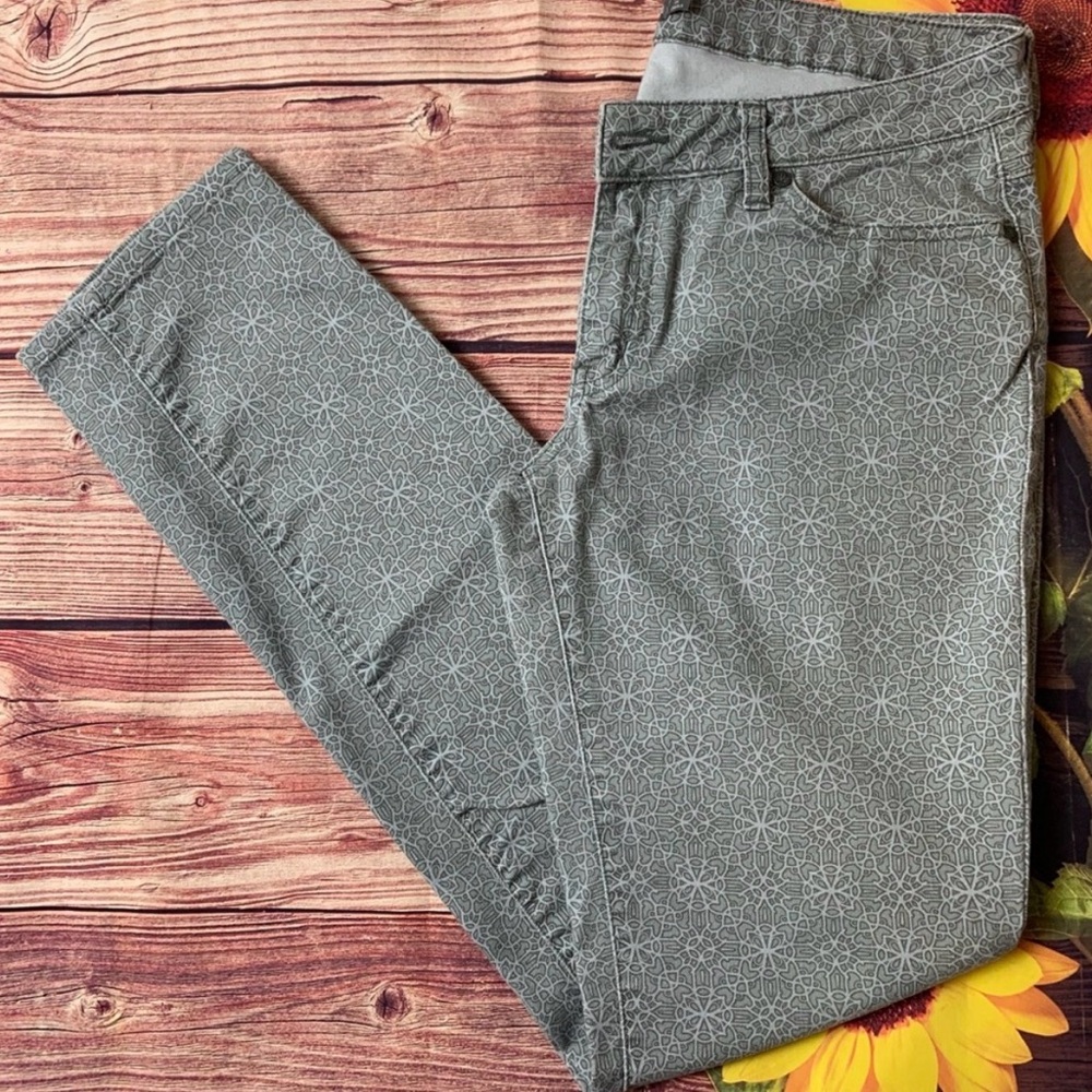 prAna Kara Jeans 4/27 Silver Spain Gray Floral Mandela Print Skinny Stretch